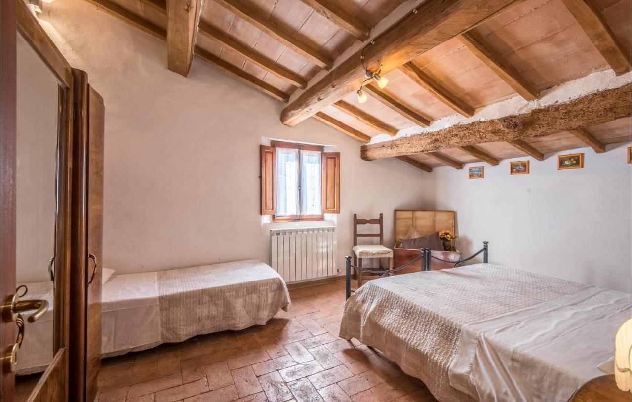 Gorgeous Home In Montalcino With Kitchen Εξωτερικό φωτογραφία